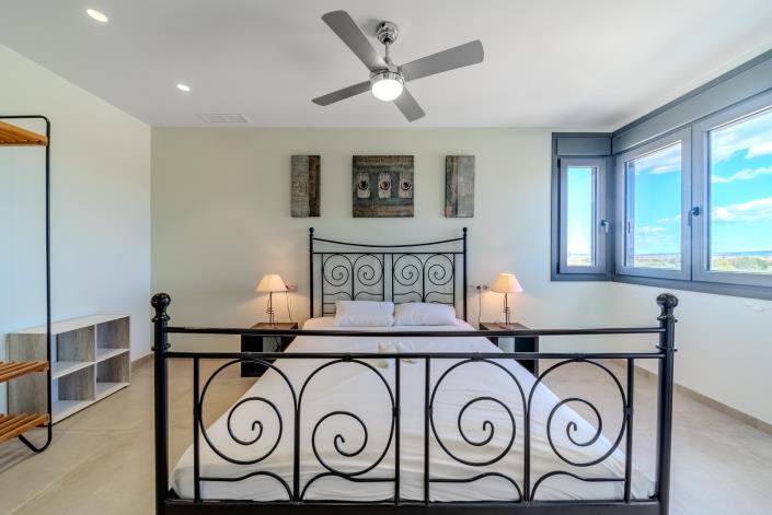 Image No.27-5 Bed Villa for sale