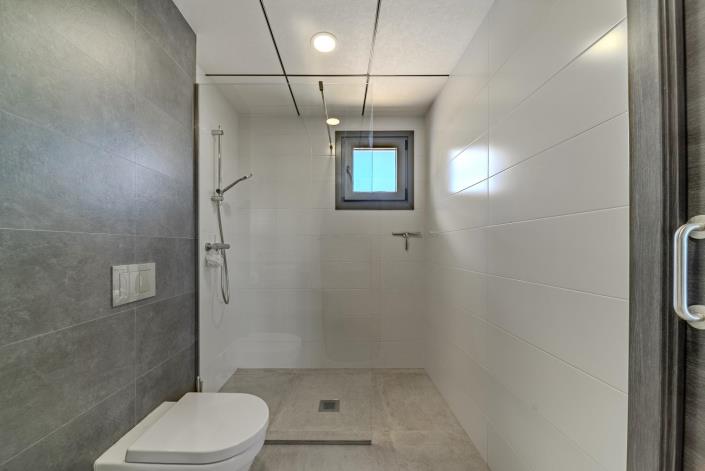 Image No.38-5 Bed Villa for sale