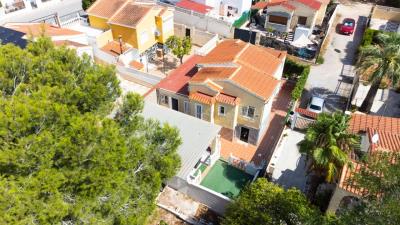 Detached-Property-for-sale-in-La-Marina--5---Portals-