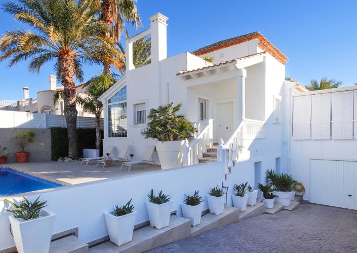 Image No.38-5 Bed Villa for sale