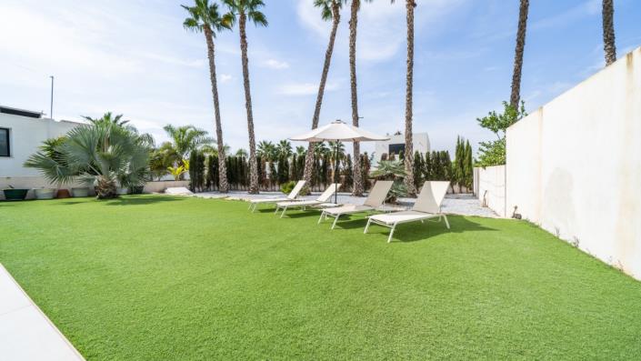 Image No.6-4 Bed Villa for sale