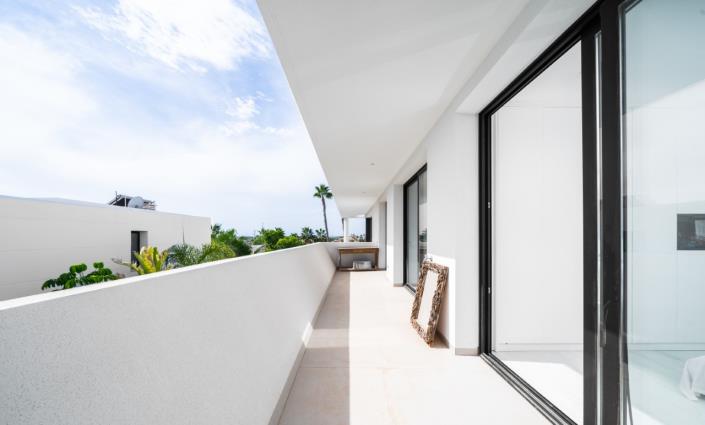 Image No.42-4 Bed Villa for sale