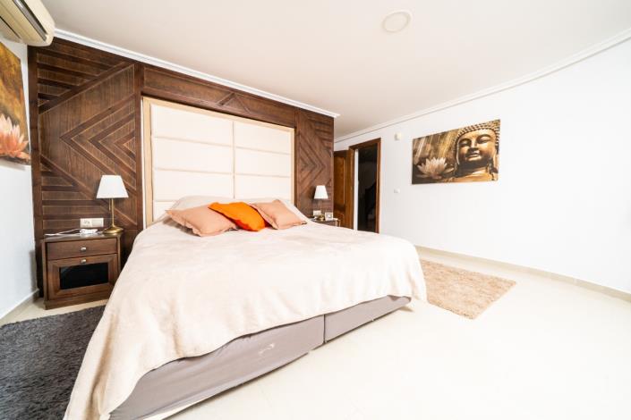 Image No.22-6 Bed Villa for sale