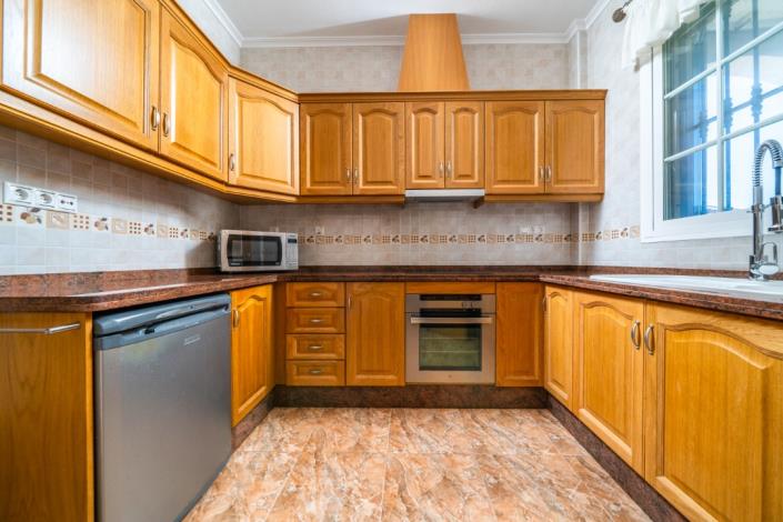 Image No.12-3 Bed Villa for sale