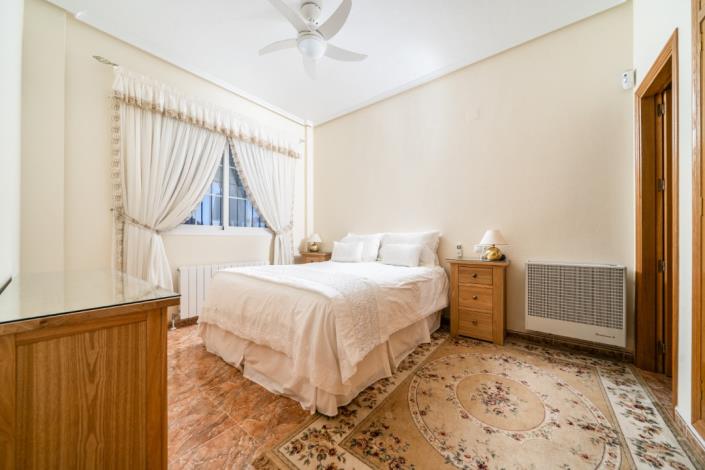 Image No.17-3 Bed Villa for sale