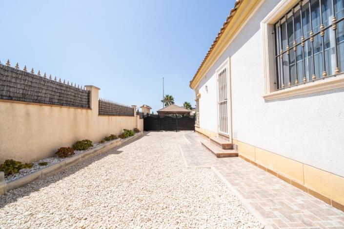 Image No.40-3 Bed Villa for sale