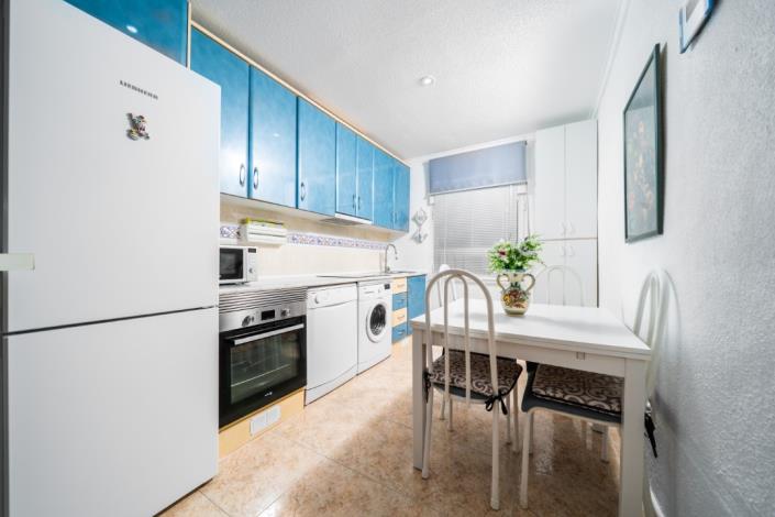 Image No.12-3 Bed Townhouse for sale