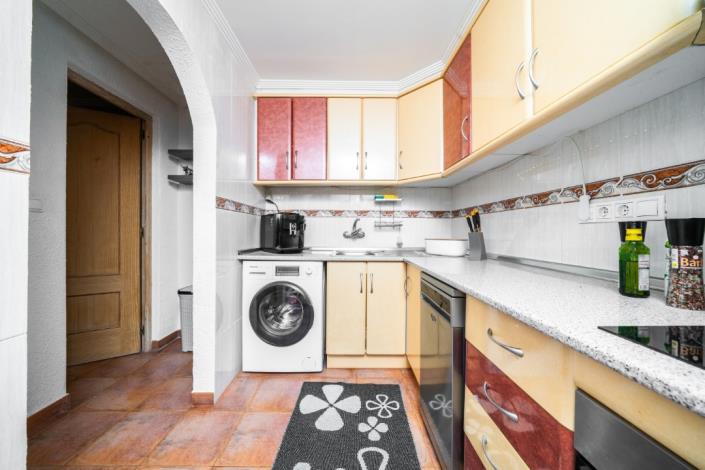 Image No.10-2 Bed Townhouse for sale