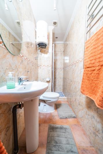 Image No.16-2 Bed Townhouse for sale