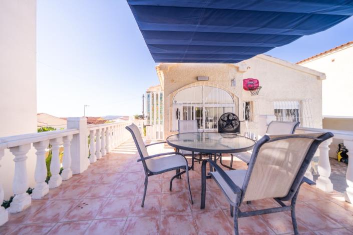 Image No.15-2 Bed Villa for sale