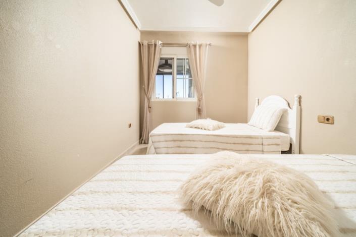 Image No.20-2 Bed Apartment for sale