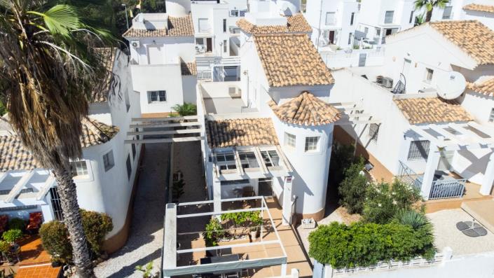 Image No.2-3 Bed Villa for sale