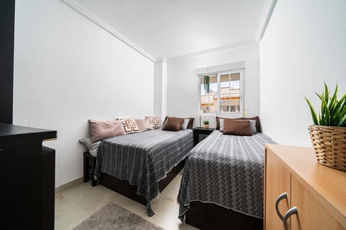 Image No.26-2 Bed Apartment for sale