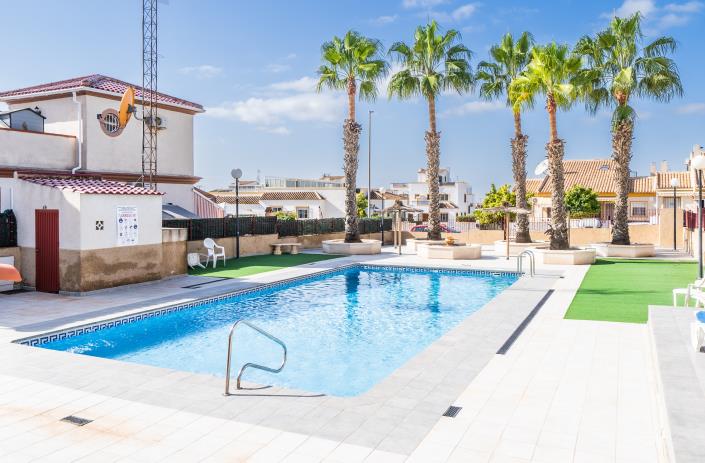 Image No.3-3 Bed Quad for sale