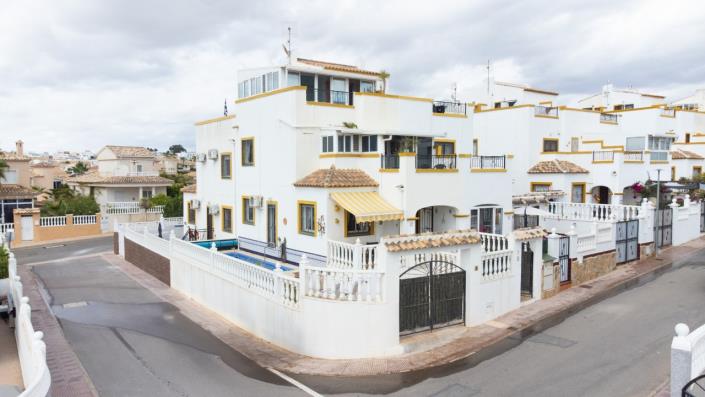 Image No.4-3 Bed Villa for sale