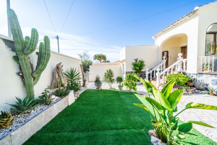 Image No.6-2 Bed Villa for sale