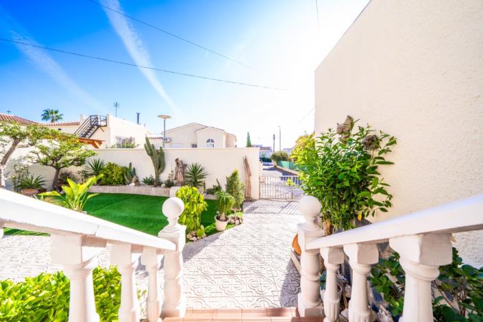 Image No.14-2 Bed Villa for sale