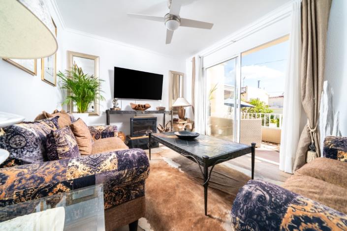 Image No.18-2 Bed Villa for sale