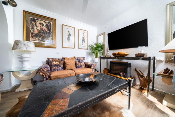 Image No.20-2 Bed Villa for sale