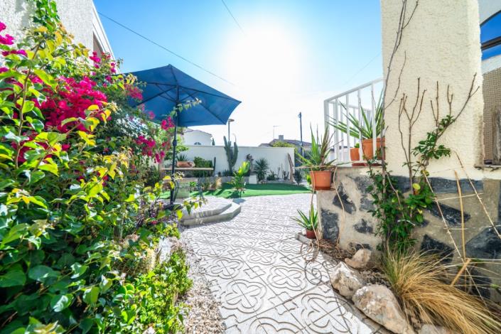 Image No.35-2 Bed Villa for sale