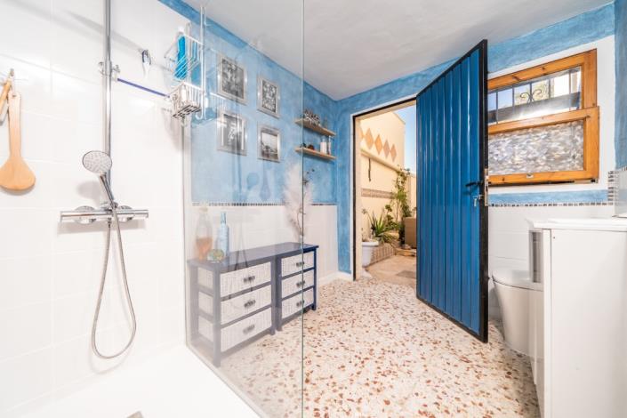 Image No.40-2 Bed Villa for sale