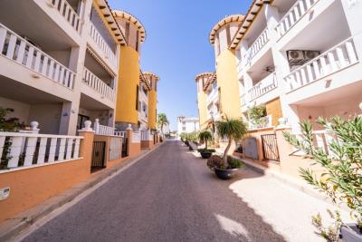 Apartment-for-sale-in-La-Marina--3---Portals-