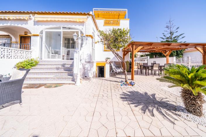 Image No.6-3 Bed Quad for sale