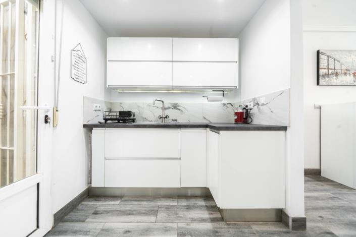 Image No.20-3 Bed Quad for sale