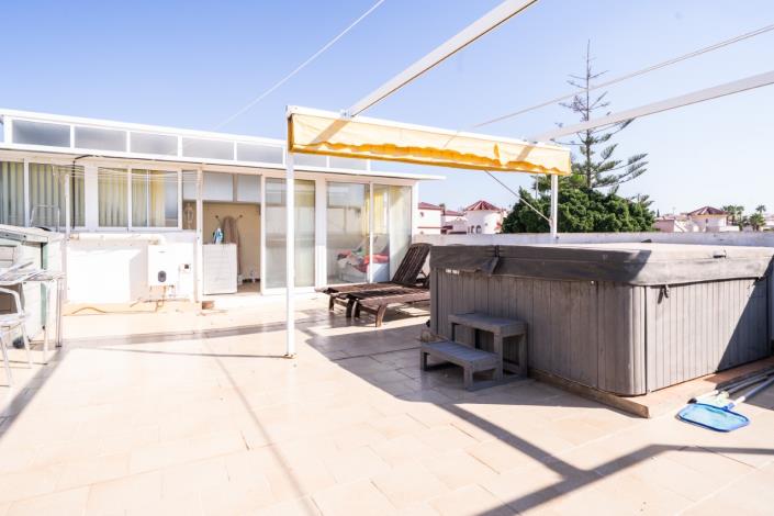 Image No.32-3 Bed Quad for sale