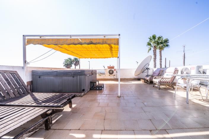 Image No.33-3 Bed Quad for sale