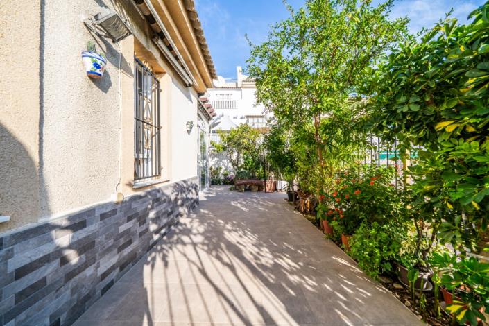 Image No.8-4 Bed Villa for sale