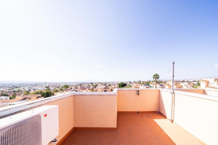 Image No.35-2 Bed Semi-Detached for sale