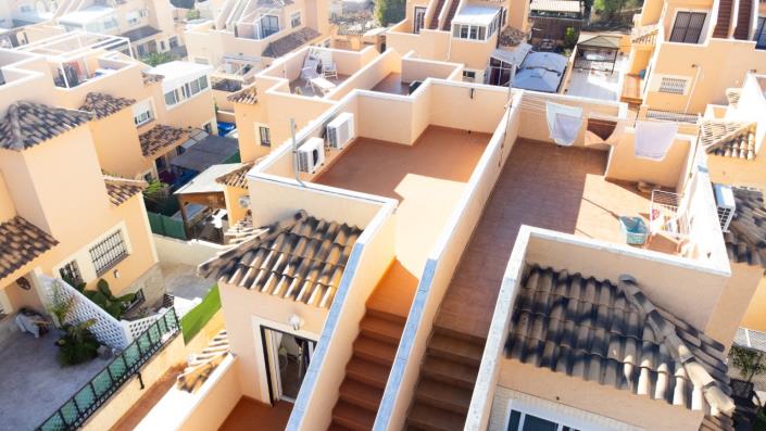 Image No.37-2 Bed Semi-Detached for sale