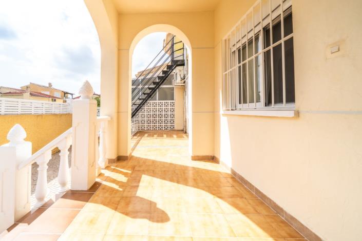 Image No.8-3 Bed Villa for sale