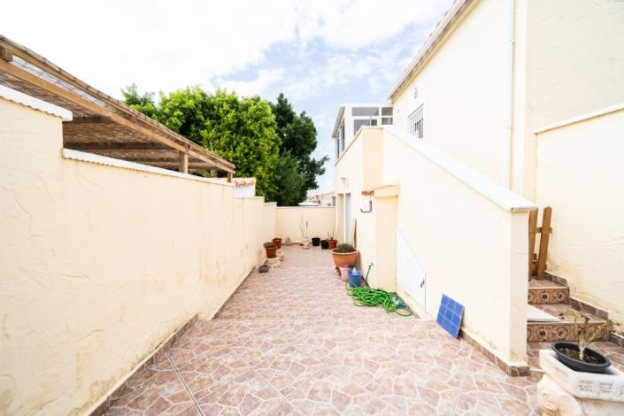 Image No.9-5 Bed Villa for sale