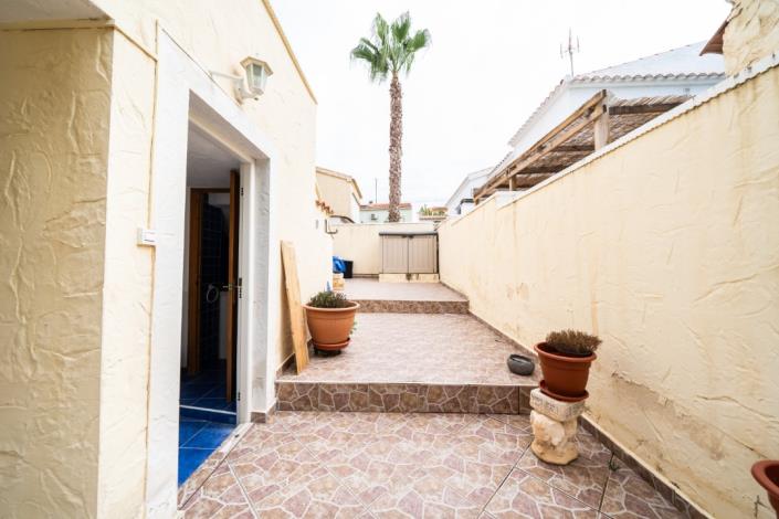 Image No.10-5 Bed Villa for sale