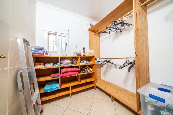 Image No.23-5 Bed Villa for sale