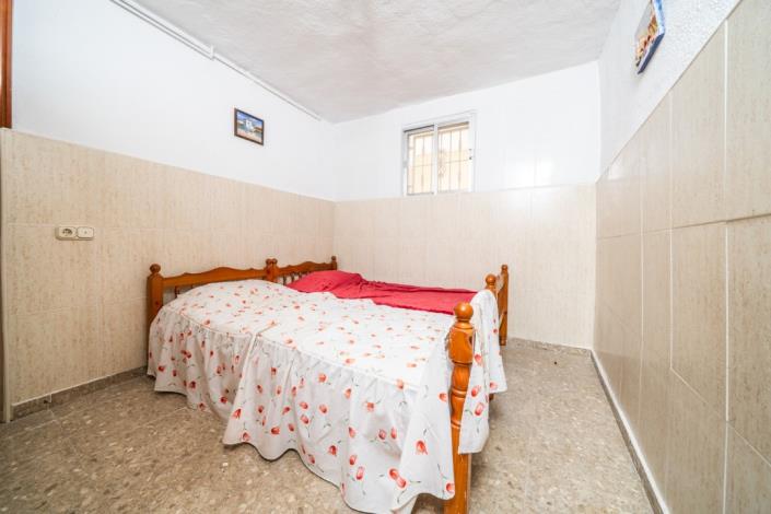 Image No.34-5 Bed Villa for sale