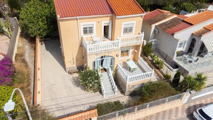Image No.2-5 Bed Villa for sale