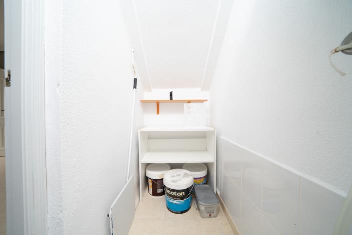 Image No.19-2 Bed Townhouse for sale