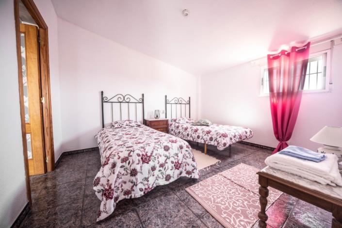 Image No.21-9 Bed Villa for sale