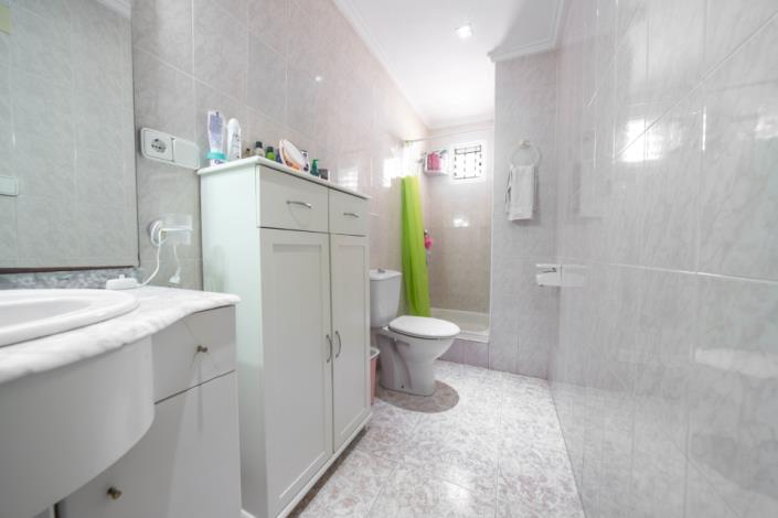 Image No.26-9 Bed Villa for sale