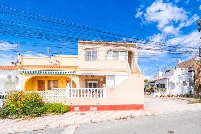 Image No.2-3 Bed Townhouse for sale