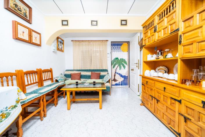 Image No.17-3 Bed Townhouse for sale