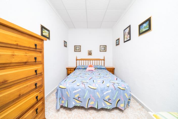 Image No.25-3 Bed Townhouse for sale