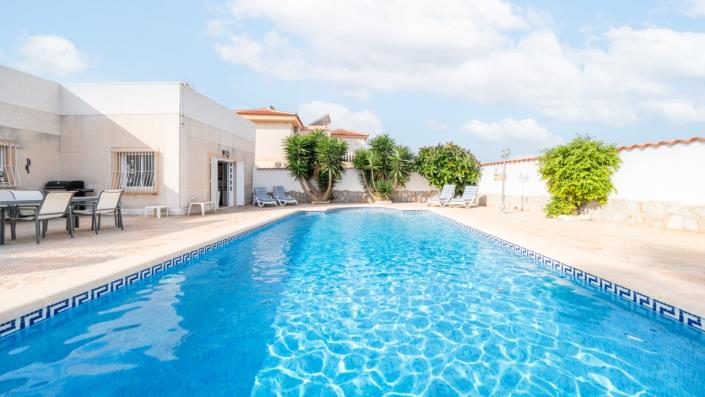 Image No.33-3 Bed Villa for sale