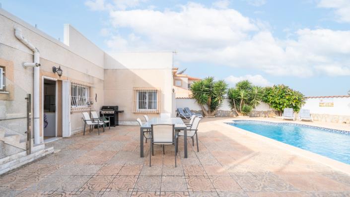 Image No.35-3 Bed Villa for sale