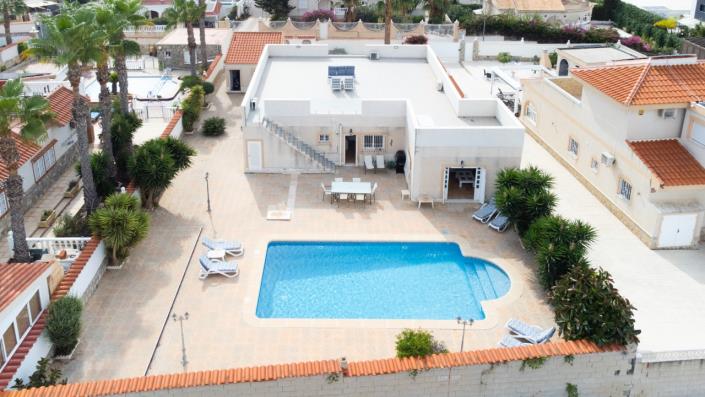 Image No.47-3 Bed Villa for sale