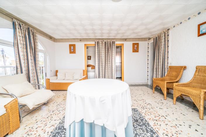 Image No.32-4 Bed Villa for sale