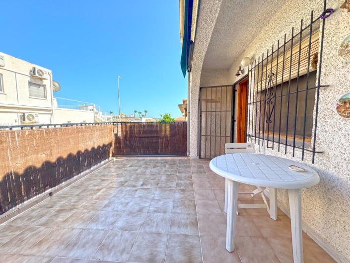 Image No.5-1 Bed Townhouse for sale